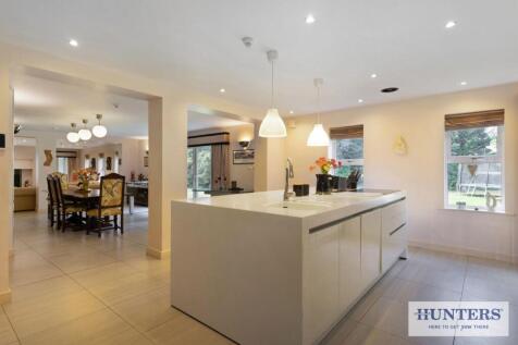 96880_Greenacres-Esholt-Avenue-Guiseley (18) - Cop