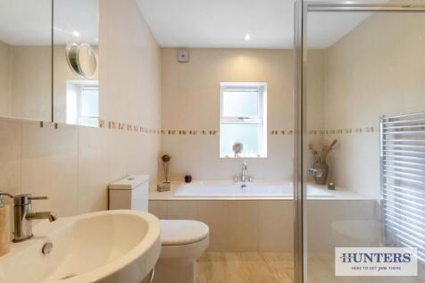 96880_Greenacres-Esholt-Avenue-Guiseley (39) - Cop