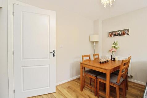 pbox-dining_room-332432.JPG
