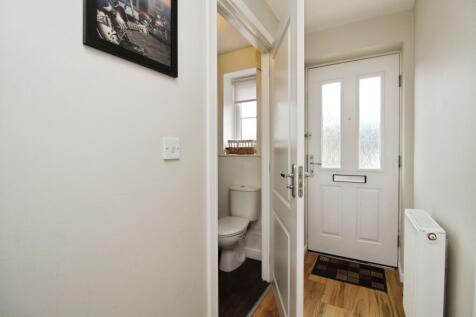 pbox-bathroom-332432.JPG