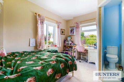 98313_12 Hawksworth Lane Guiseley  (17) - Copy_low