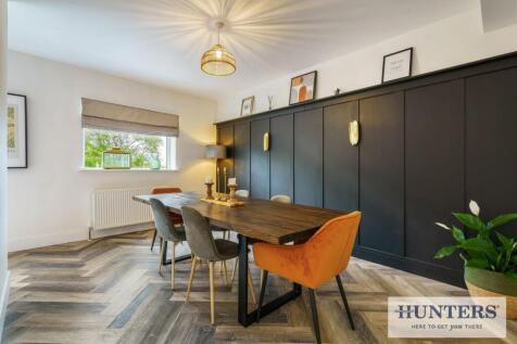 98485_18-Belmont-Grove-Rawdon (8) - Copy_low.jpg