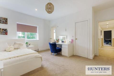 98485_18-Belmont-Grove-Rawdon (19) - Copy_low.jpg