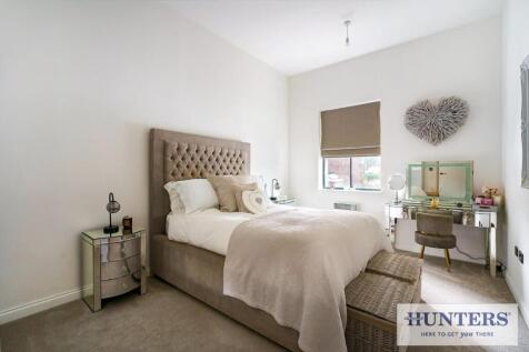 97050_Flat 2 73 Dyehouse Walk Yeadon  (11) - Copy_