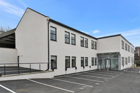 woodligh hall flats.jpg