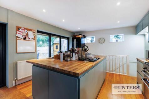 96162_12-Micklefield-Lane-Rawdon (14) - Copy_low.j