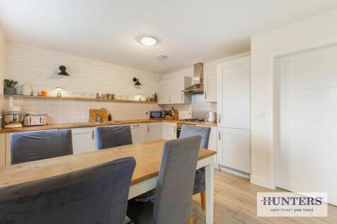 100533_46-Brompton-Drive-Bradford (7) - Copy_low.j