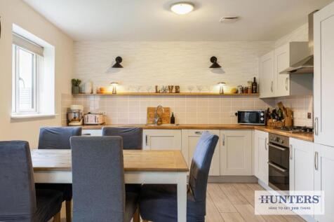 100533_46-Brompton-Drive-Bradford (8) - Copy_low.j