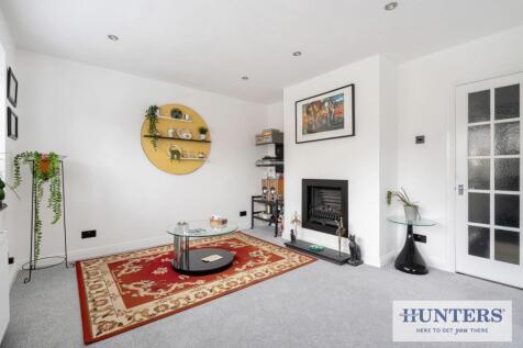 100593_1 Peasehill Close Rawdon (5) - Copy_low.jpg