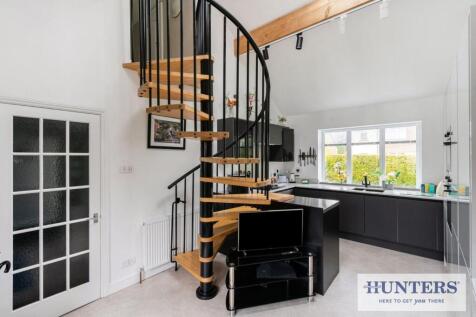 100593_1 Peasehill Close Rawdon (8) - Copy_low.jpg