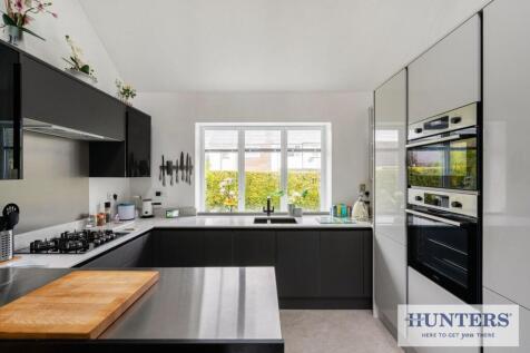 100593_1 Peasehill Close Rawdon (11) - Copy_low.jp