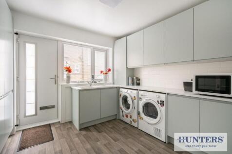 100593_1 Peasehill Close Rawdon (12) - Copy_low.jp