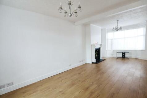 LOUNGE/ DINING ROOM