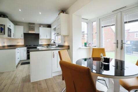 KITCHEN/ DINER