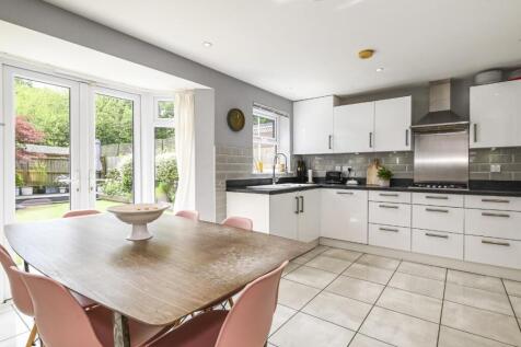 KITCHEN/ DINER