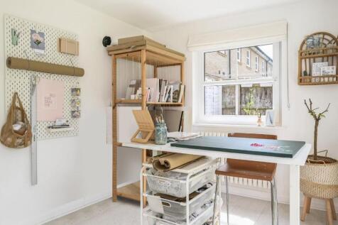 STUDIO/ GARDEN ROOM