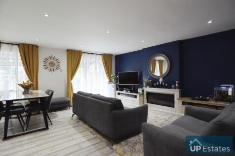 LOUNGE/ DINER