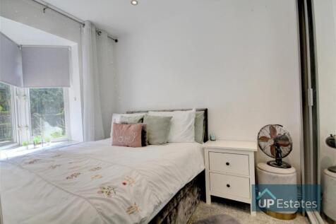 Bedroom 3.jpg