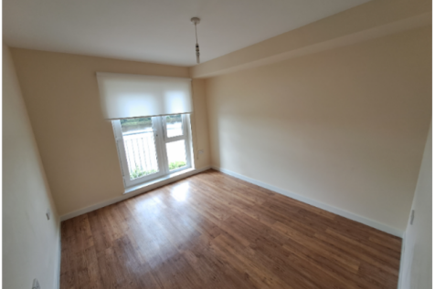 8 Ellerslie Path