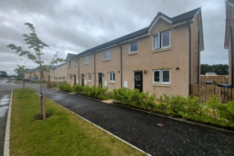 Outside of Merricks Avenue 