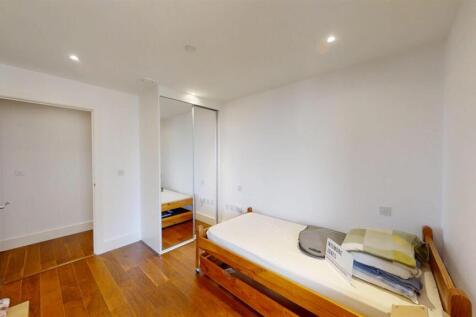 121-Upper-Richmond-Road-Putney-SW15-02272025_10512