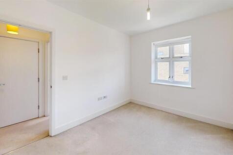 Emerald-Square-Roehampton-SW15-Bedroom 3.jpg
