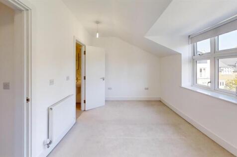 Emerald-Square-Roehampton-SW15-Bedroom 7.jpg