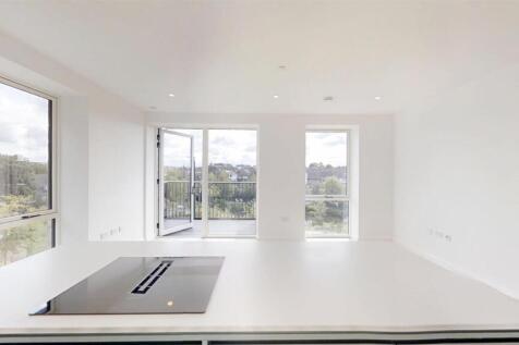 Parkview-Avenue-Brent-Cross-Town-09262025_141841.j