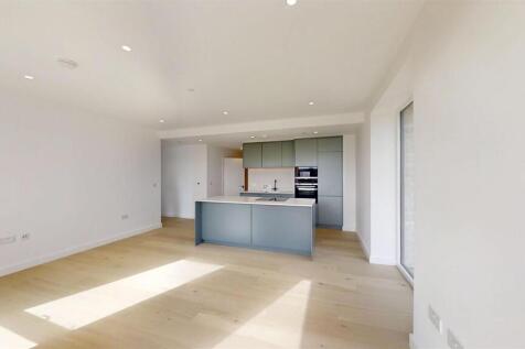 Parkview-Avenue-Brent-Cross-Town-09262025_141737.j