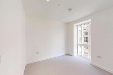 Parkview-Avenue-Brent-Cross-Town-09262025_141939.j