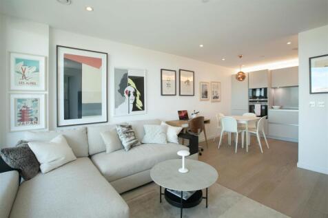 25.08.10-TH-Living room 3.jpg