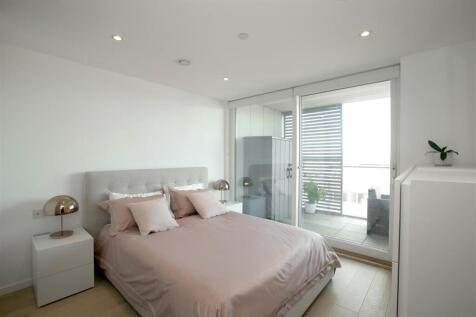 25.08.10-TH-Bedroom 1.jpg