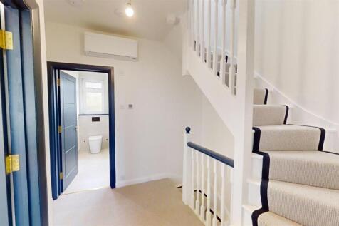 Oaklands-Road-Mortlake-SW14-03222024_113459