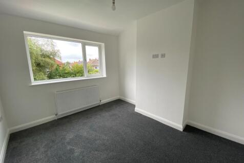 Rear Large Bedroom