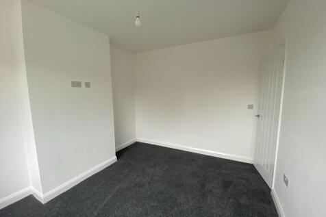 Rear Large Bedroom