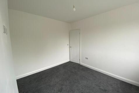 Rear Large Bedroom