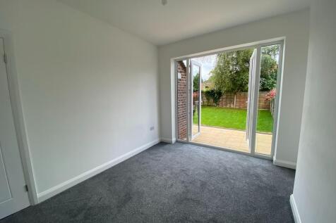 Dining / Rear Living