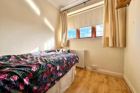 Bedroom 3.jpg