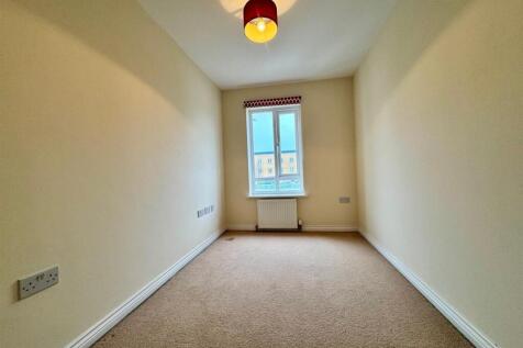 Bedrom 4.jpg