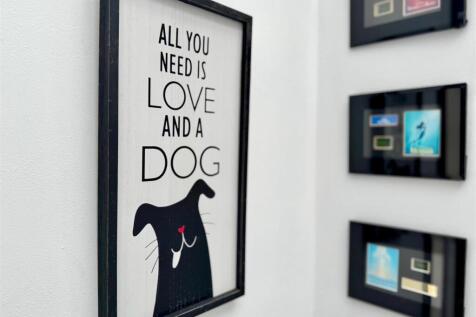 bathroom 2.jpg