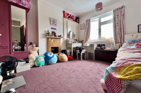 Bedroom 2.jpg