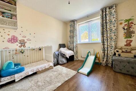 Bedroom 2.jpg