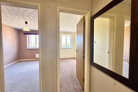 Hallway.jpg