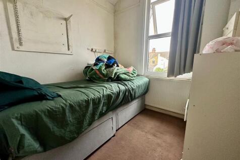 Bedroom 3.jpeg