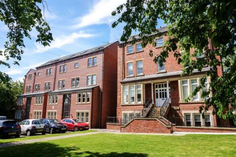 8-10 Broomfield Crescent.jpg