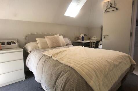 Bedroom 2.1.jpg