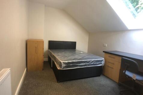 Bed 2.jpg
