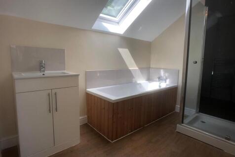 Bathroom .1.jpg