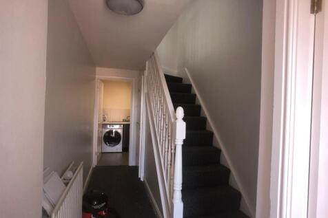 Entrance hall.jpg