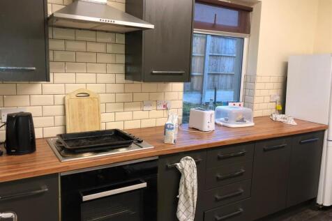 Kitchen B.jpg